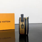 Louis Vuitton Mini Boite Chapeau Handbag M68276 Apricot